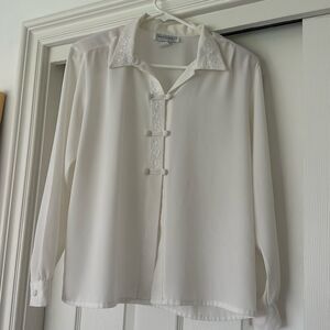 Impressions of California vintage button up blouse with embroidery